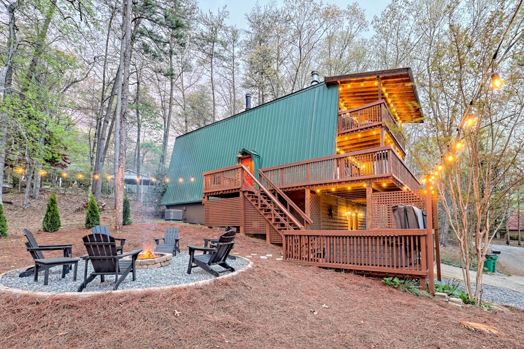 Near Downtown Helen - Hottub, Sauna, Game Room, Fire Pit Ngoại thất bức ảnh