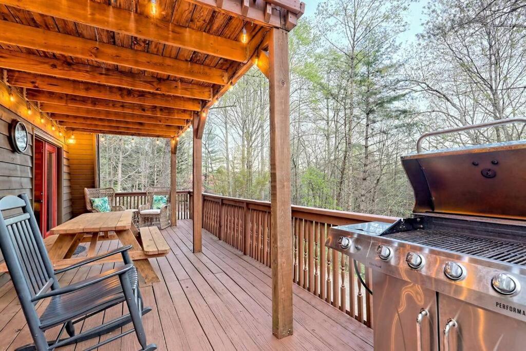 Near Downtown Helen - Hottub, Sauna, Game Room, Fire Pit Ngoại thất bức ảnh