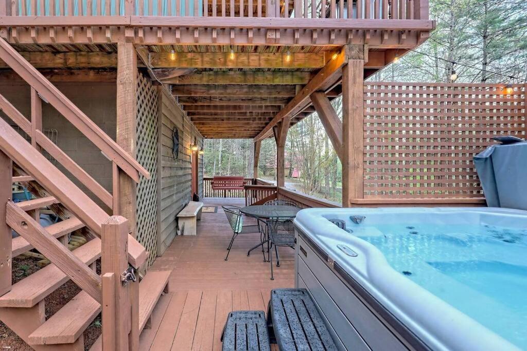 Near Downtown Helen - Hottub, Sauna, Game Room, Fire Pit Ngoại thất bức ảnh